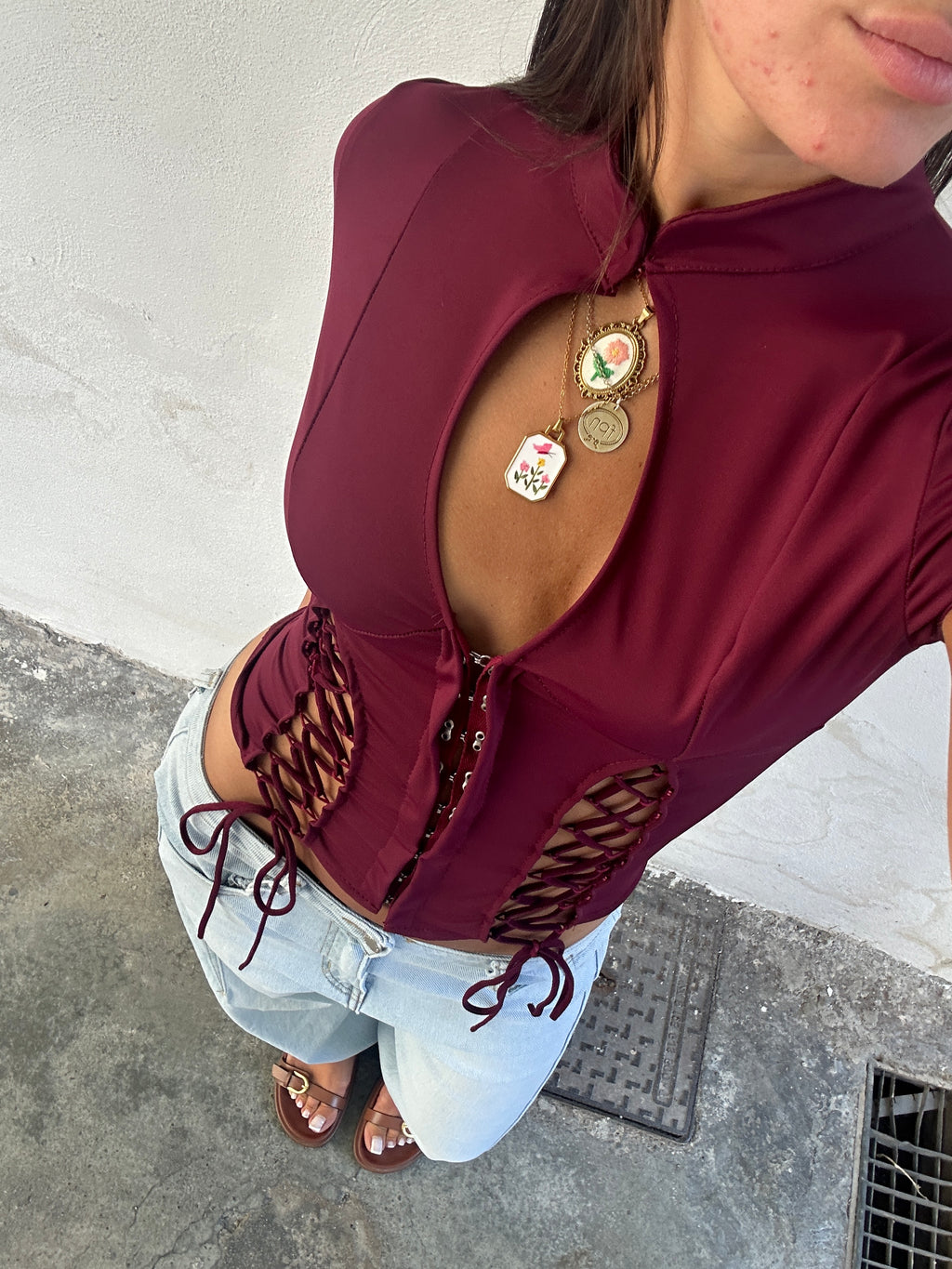 Maglia stringhe