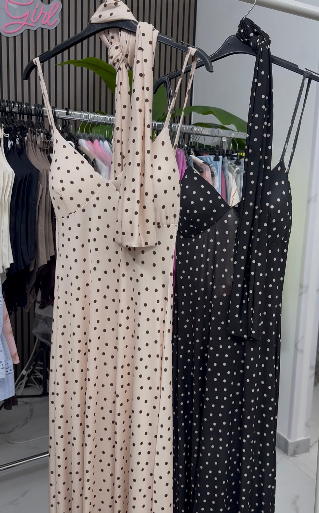 Dress Pois